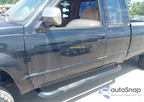 1990 Chevrolet Gmt-400 K1500 from USA, damaged, VIN 2GCEK19K2L1161596